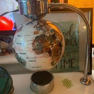 Silver magnetic Globe Desk display